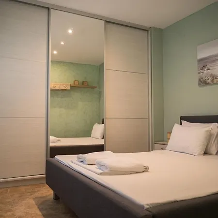 Avra Nafplio Apartment